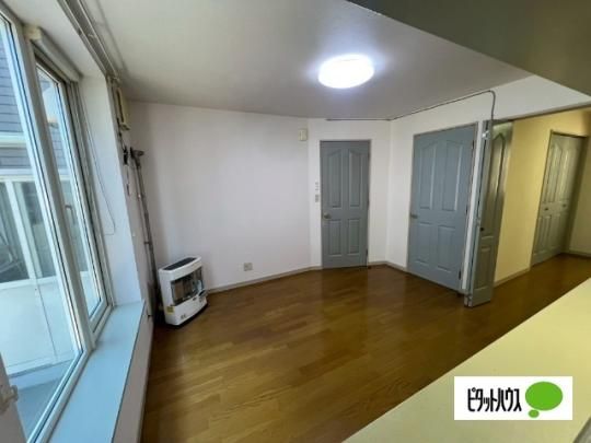 �y���̑��z�@���r���O