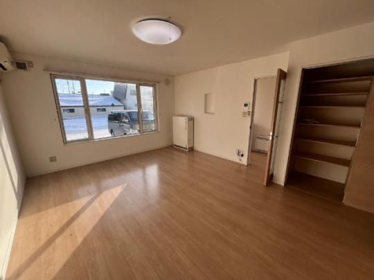 �y���̑��z�@���r���O