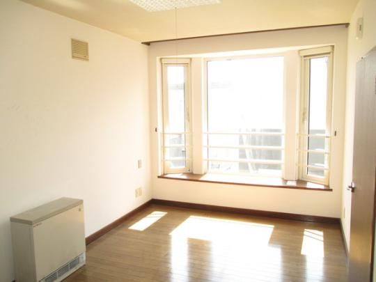 �y���̑��z�@���r���O