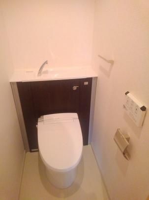 �y���̑��z�@�g�C��