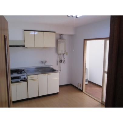 �y���̑��z�@���r���O
