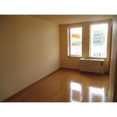 �y���̑��z�@���r���O