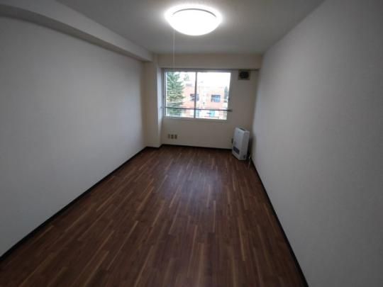 �y���̑��z�@���r���O