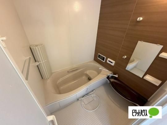 �y���̑��z�@�o�X�^�V�����[