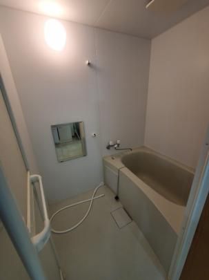 �y���̑��z�@�o�X�^�V�����[