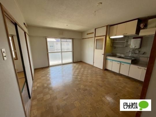 �y���̑��z�@���r���O