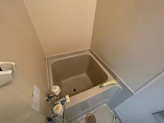 �y���̑��z�@�o�X�^�V�����[