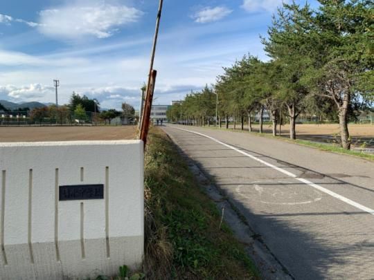 �y���Ӂz�@���������������w�Z�F1295m