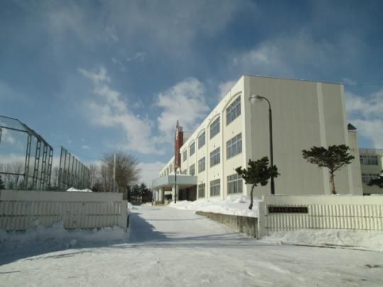 �y���Ӂz�@�эL�s���Ή����w�Z�F495m