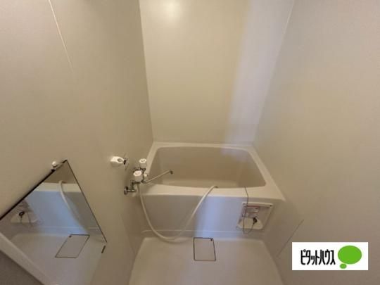�y���̑��z�@�o�X�^�V�����[