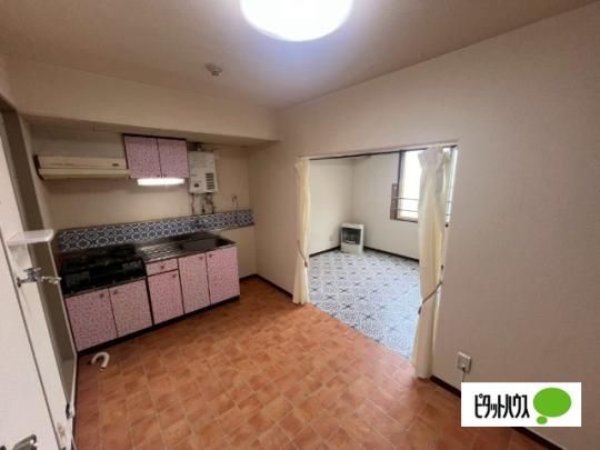 �y���̑��z�@���r���O