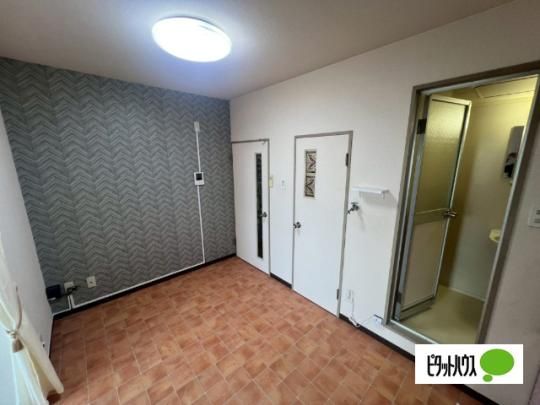 �y���̑��z�@���r���O