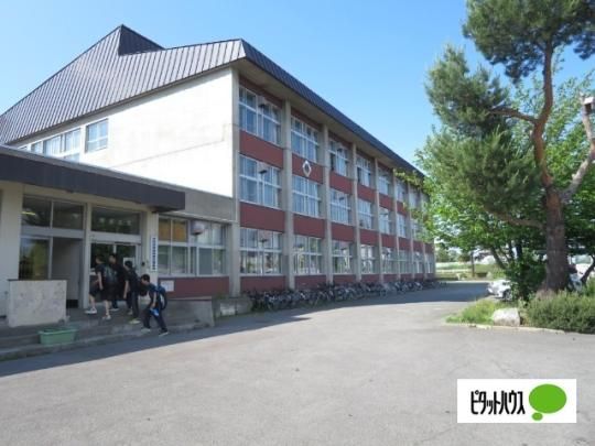 �y���Ӂz�@����s���t���䒆�w�Z�F1754m