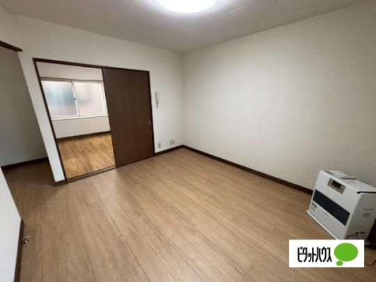 �y���̑��z�@���r���O