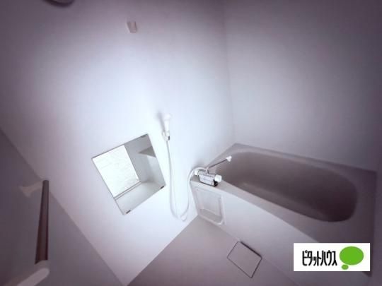 �y���̑��z�@�o�X�^�V�����[