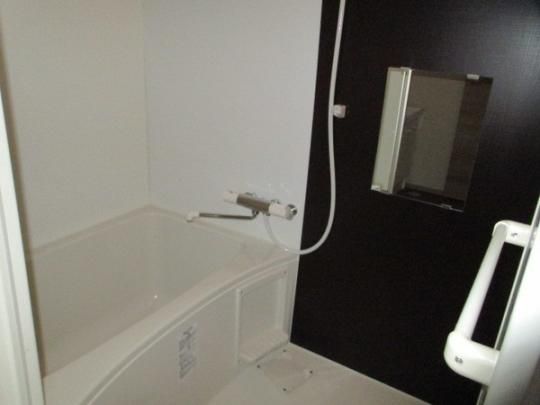 �y���̑��z�@�o�X�^�V�����[