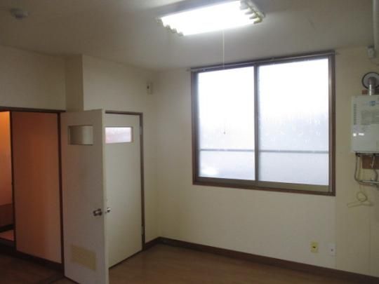 �y���̑��z�@���r���O