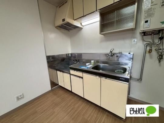 �y���̑��z�@�L�b�`��