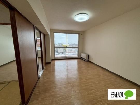 �y���̑��z�@���r���O