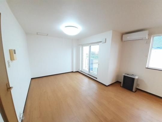 �y���̑��z�@���r���O