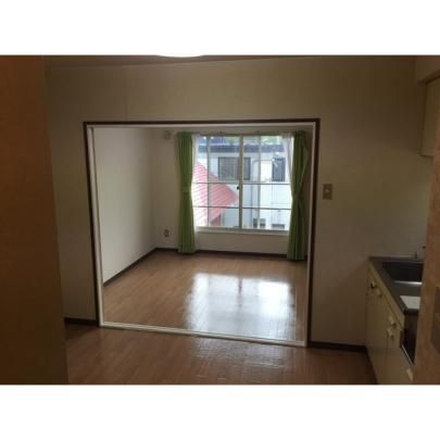 �y���̑��z�@���r���O