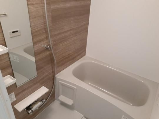�y���̑��z�@�o�X�^�V�����[