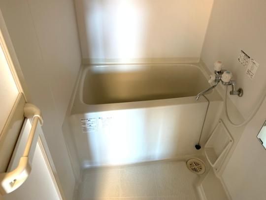 �y���̑��z�@�o�X�^�V�����[