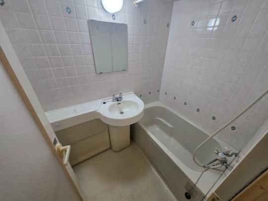 �y���̑��z�@�o�X�^�V�����[