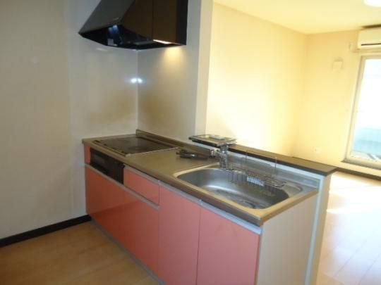 �y���̑��z�@�L�b�`��