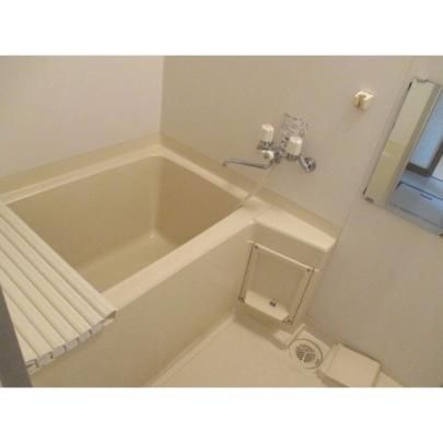 �y���̑��z�@�o�X�^�V�����[