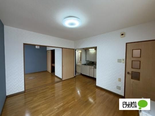 �y���̑��z�@���r���O