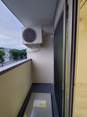 �y���̑��z�@�o���R�j�[