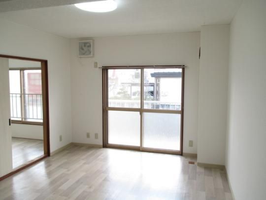 �y���̑��z�@���r���O