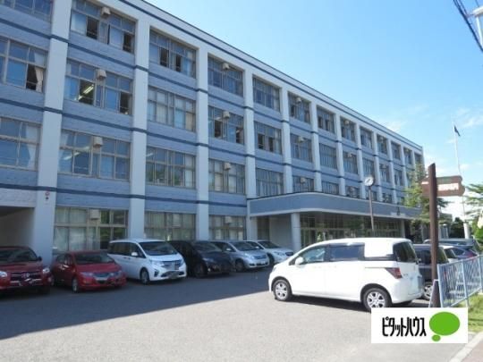 �y���Ӂz�@����s���������w�Z�F1715m