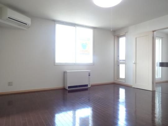 �y���̑��z�@���r���O