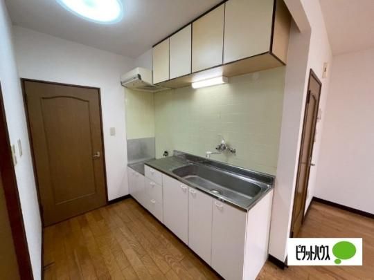 �y���̑��z�@�L�b�`��