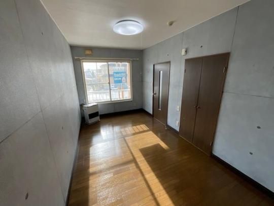 �y���̑��z�@���r���O