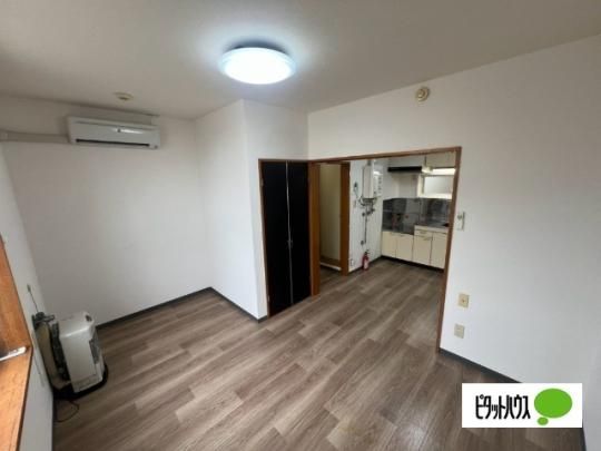 �y���̑��z�@���r���O