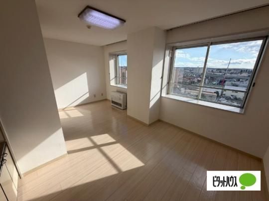 �y���̑��z�@���r���O