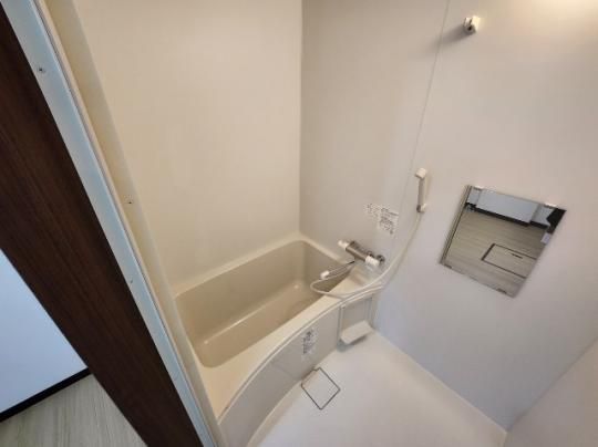 �y���̑��z�@�o�X�^�V�����[