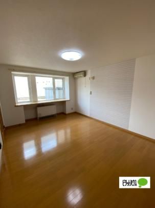 �y���̑��z�@���r���O