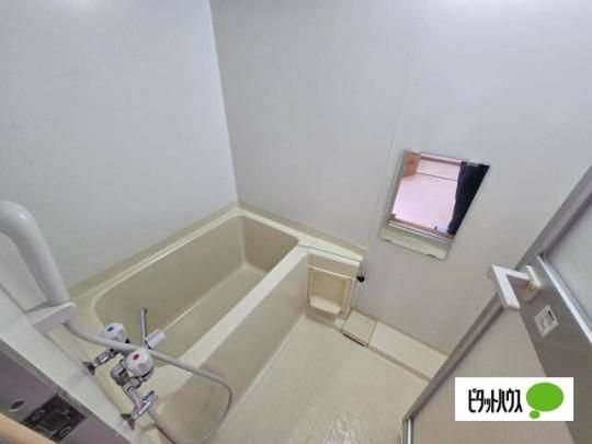�y���̑��z�@�o�X�^�V�����[