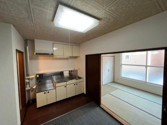 �y���̑��z�@���r���O