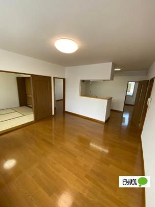 �y���̑��z�@���r���O