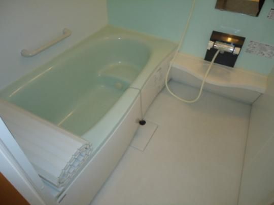 �y���̑��z�@�o�X�^�V�����[