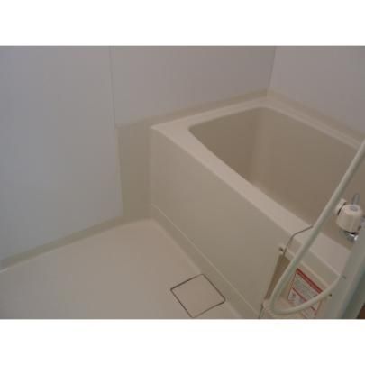 �y���̑��z�@�o�X�^�V�����[