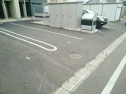 �y���̑��z�@���ԏ�