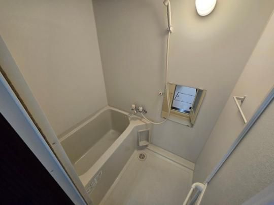 �y���̑��z�@�o�X�^�V�����[