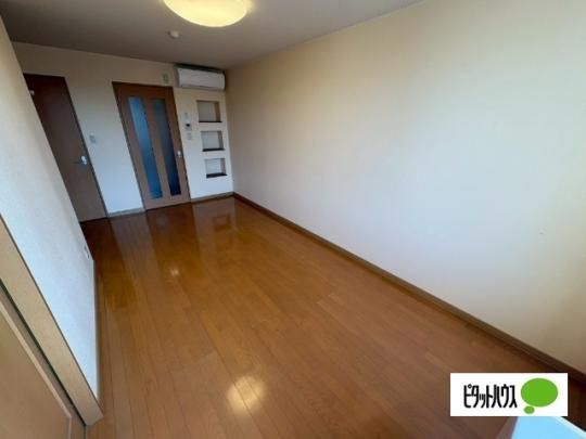 �y���̑��z�@���r���O