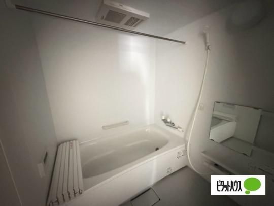 �y���̑��z�@�o�X�^�V�����[